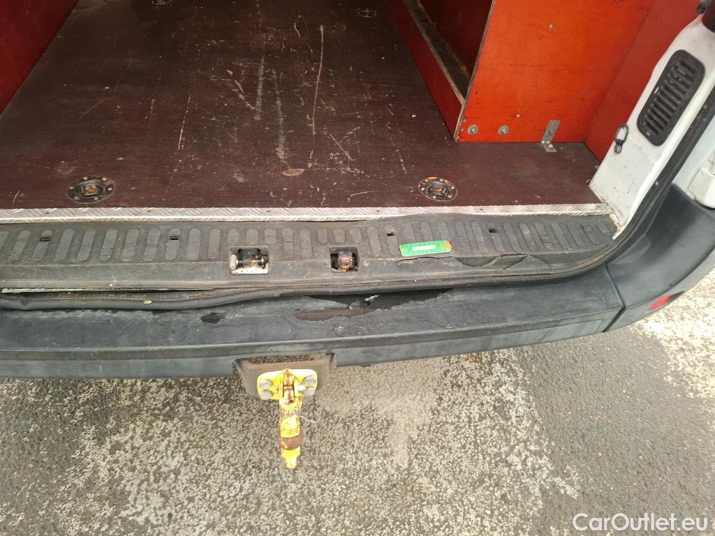 Renault  Master  III Fourgon L2H2 3 5 Grand Confort #38