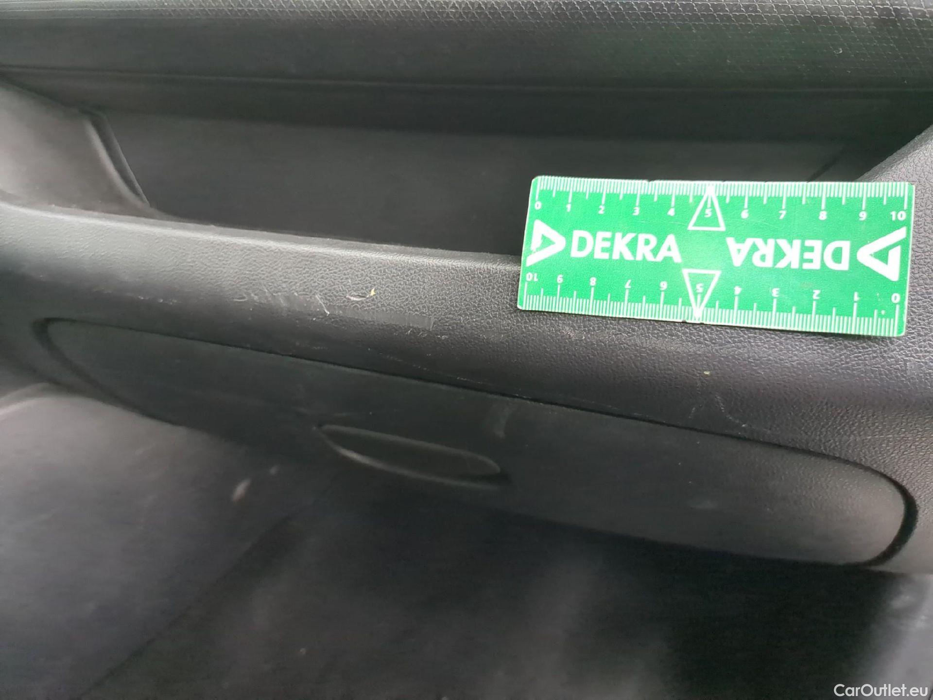 Renault  Clio  IV Air MediaNav 1.5 dCi 75CV BVM5 E6 #14