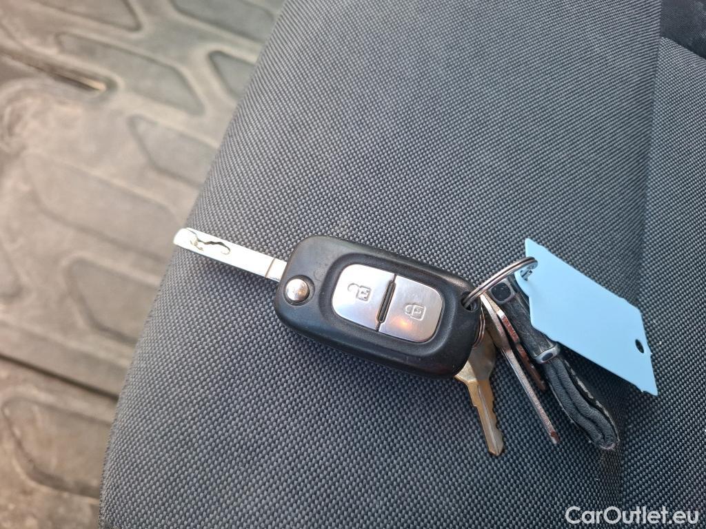 Renault  Master RENAULT  SC / 2019 / 2P / Benne basculante BS P RJ3500 L3Coffre Energy dCi 145 #12