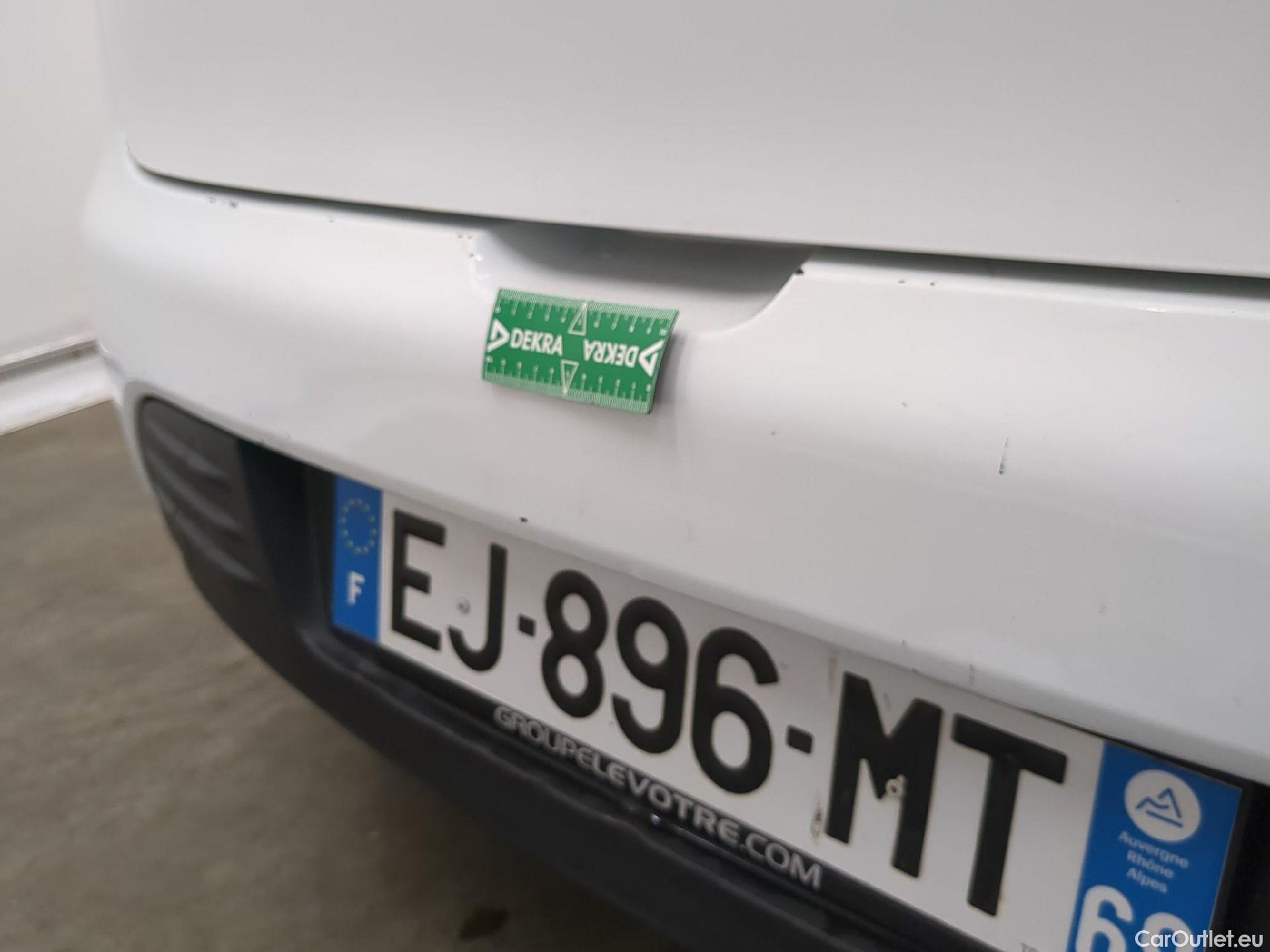 Renault  Clio  IV Air MediaNav 1.5 dCi 75CV BVM5 E6 #56