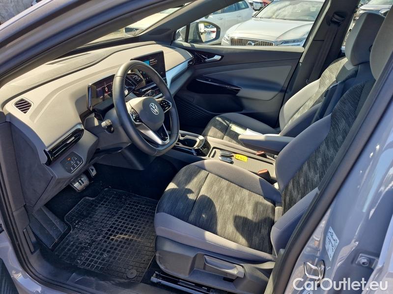 Volkswagen  ID.4  (E21)(2020)  Pro Perf. 77 kWh 5d #7