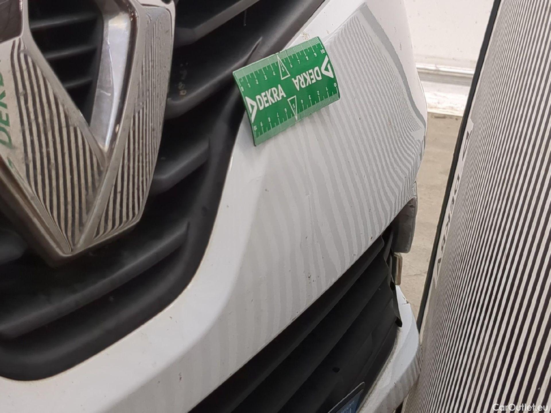 Renault  Clio  IV Air MediaNav 1.5 dCi 75CV BVM5 E6 #37