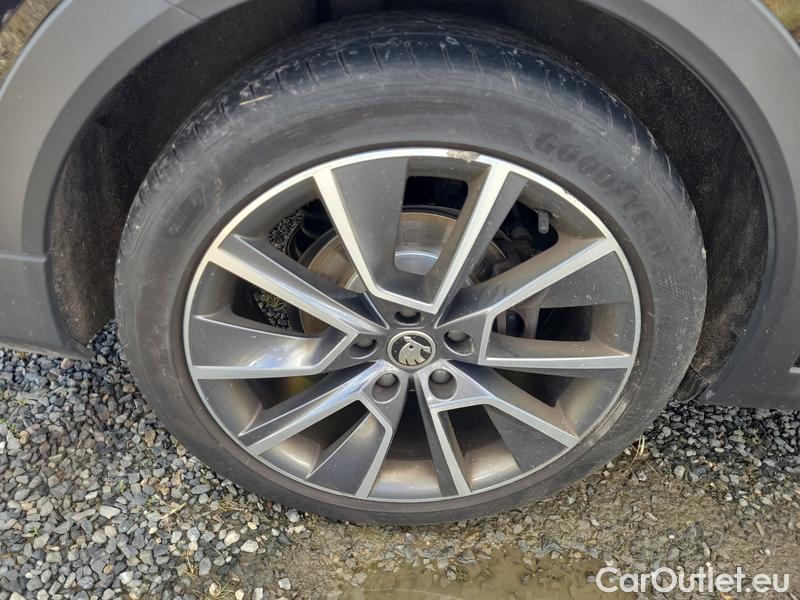 Skoda  Octavia  Combi (NX3)(2020) Oct.C.2.0 TSI 140 Scout 4x4 AT #5
