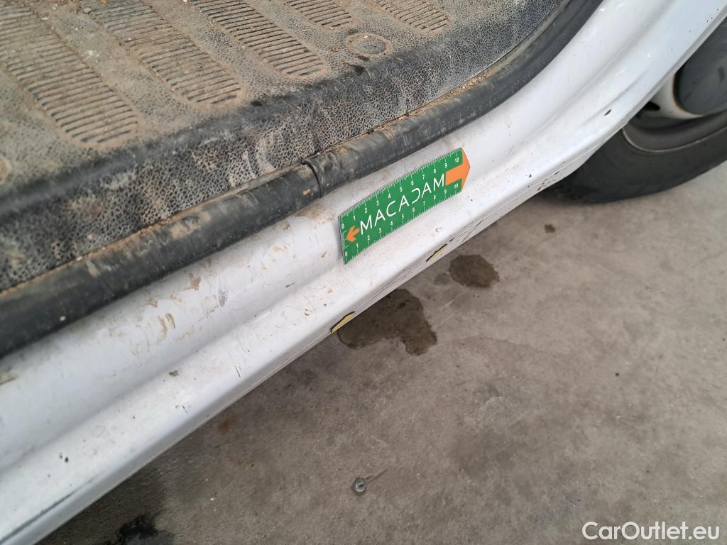 Renault  Master  III Fourgon L3H2 3 5 Grand Confort dCi 130CV BVM6 E6 #25