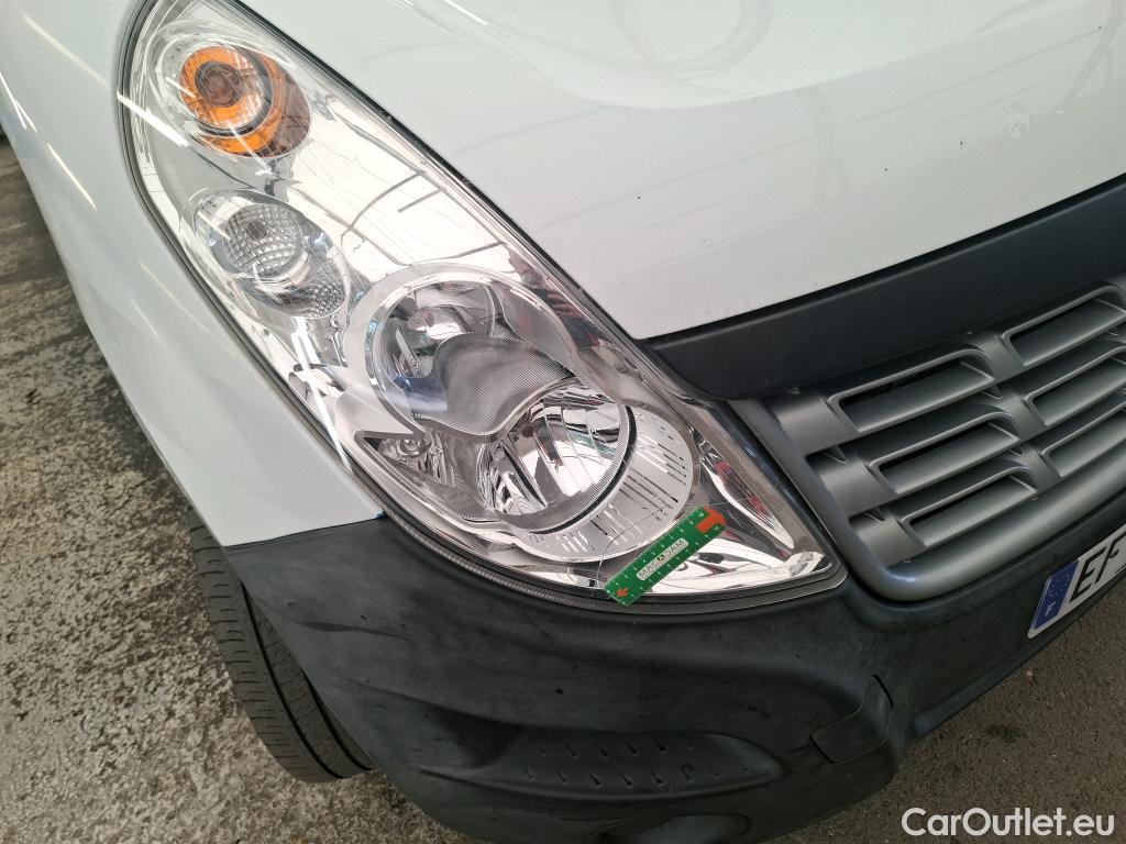 Renault  Master  III Fourgon L2H2 3 5 Grand Confort #9