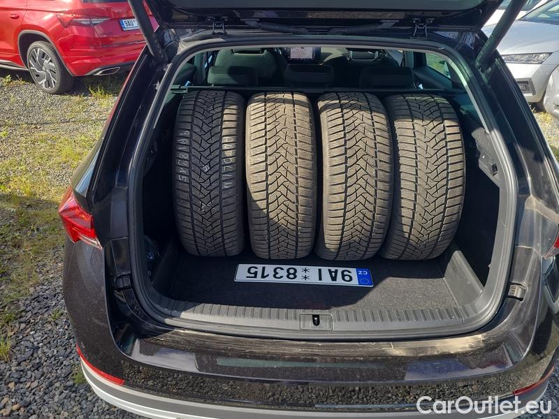 Skoda  Octavia  Combi (NX3)(2020) Oct.C.2.0 TSI 140 Scout 4x4 AT #12
