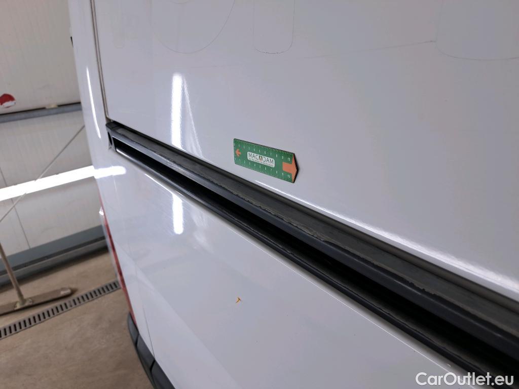 Renault  Master RENAULT  / 2014 / 4P / Fourgon tôlé &FG GCf Trac F3300 L1H1 dCi 110 Euro6 #47