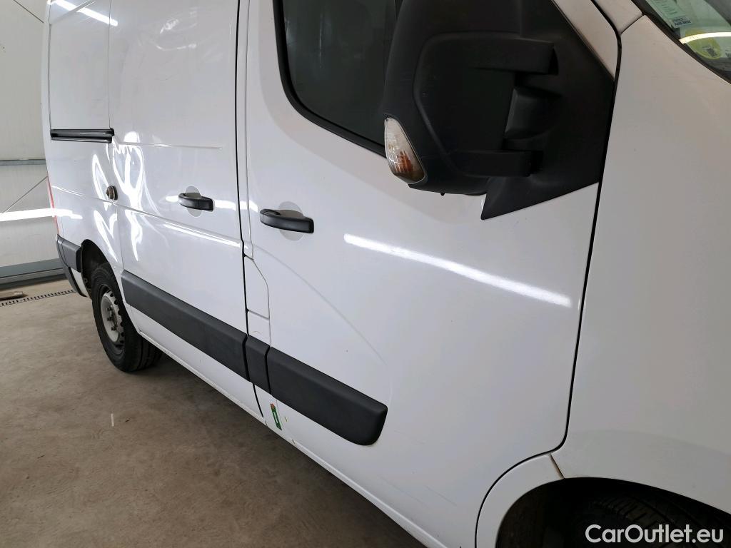 Renault  Master RENAULT  / 2014 / 4P / Fourgon tôlé &FG GCf Trac F3300 L1H1 dCi 110 Euro6 #42