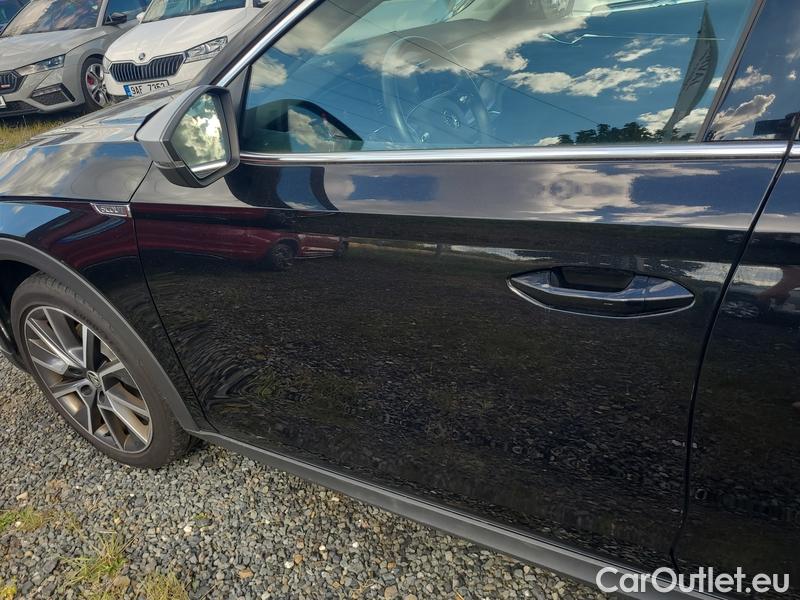 Skoda  Octavia  Combi (NX3)(2020) Oct.C.2.0 TSI 140 Scout 4x4 AT #11