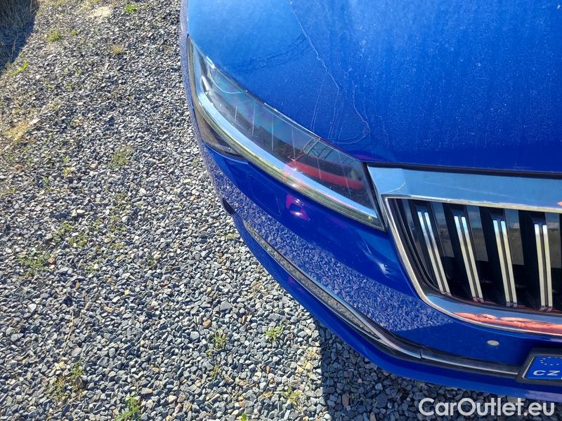 Skoda  Superb  Combi (3T5)(2010) Sup.C.FL2.0TDI 110 Style AT #4