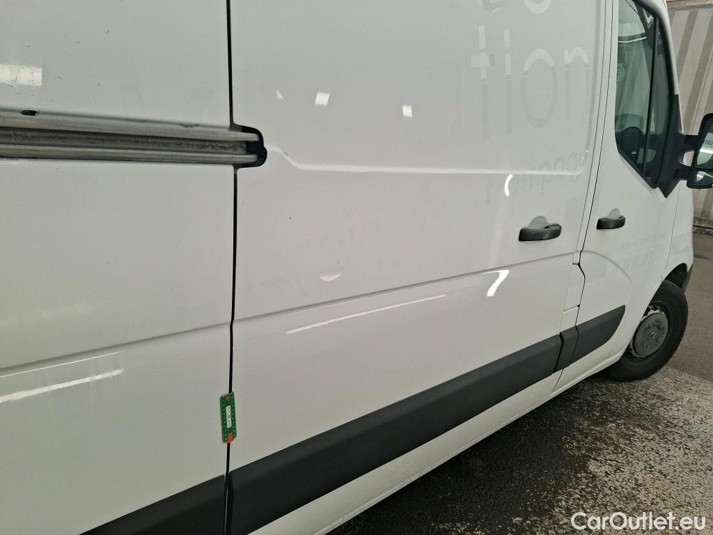 Renault  Master  III Fourgon L2H2 3 5 Grand Confort #17