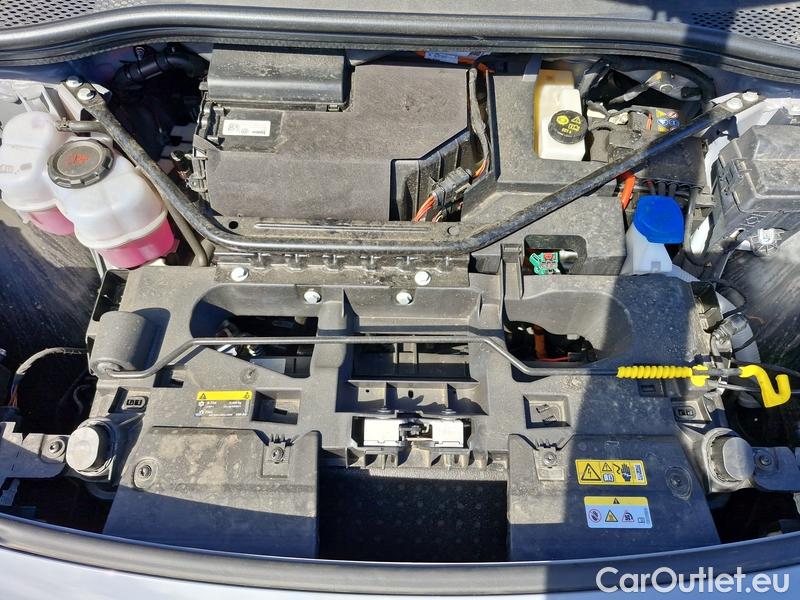 Volkswagen  ID.4  (E21)(2020)  Pro Perf. 77 kWh 5d #9