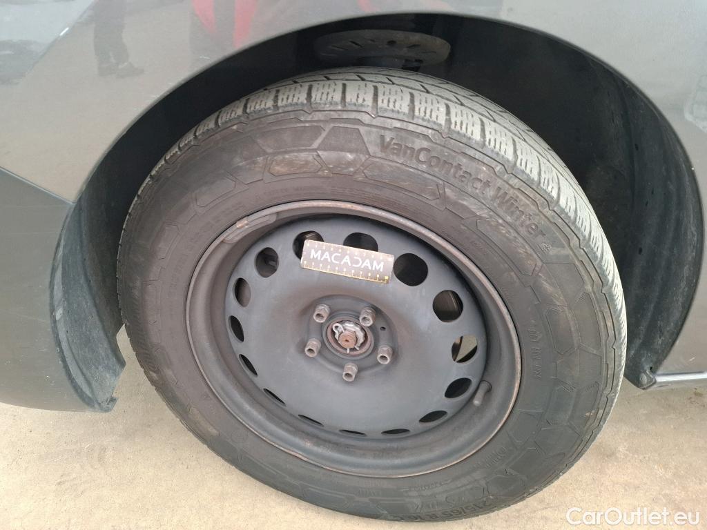 Toyota  Proace TOYOTA  / 2016 / 5P / Fourgon tôlé 2.0 D LONG Cab Appro 180 D-4D AUTO BUSIN #28
