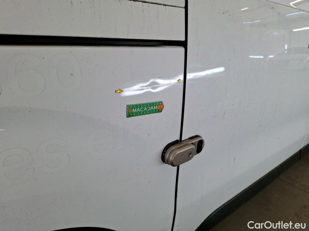 Peugeot  Expert  Fourgon Asphalt L2 2.0 HDi 120CV BVM6 E6dT #13