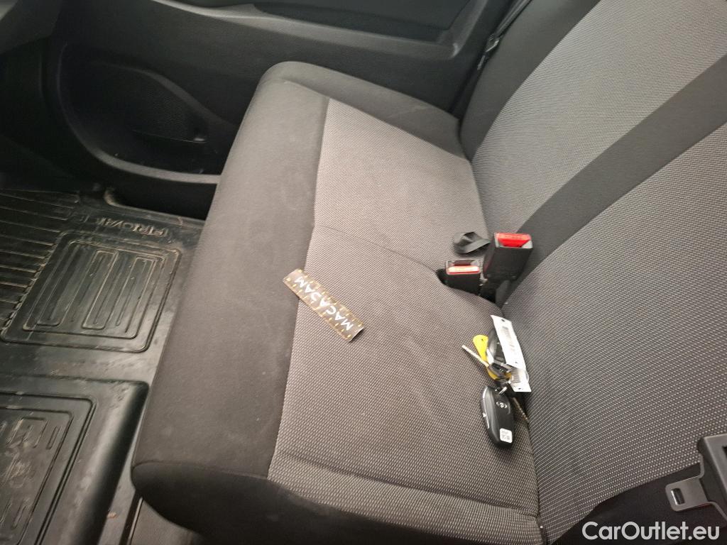 Toyota  Proace TOYOTA  / 2016 / 5P / Fourgon tôlé 2.0 D LONG Cab Appro 180 D-4D AUTO BUSIN #40