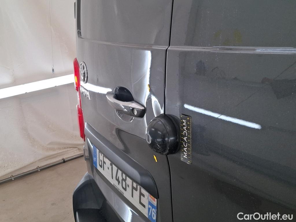 Toyota  Proace TOYOTA  / 2016 / 5P / Fourgon tôlé 2.0 D LONG Cab Appro 180 D-4D AUTO BUSIN #17