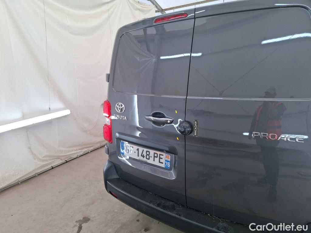Toyota  Proace TOYOTA  / 2016 / 5P / Fourgon tôlé 2.0 D LONG Cab Appro 180 D-4D AUTO BUSIN #16