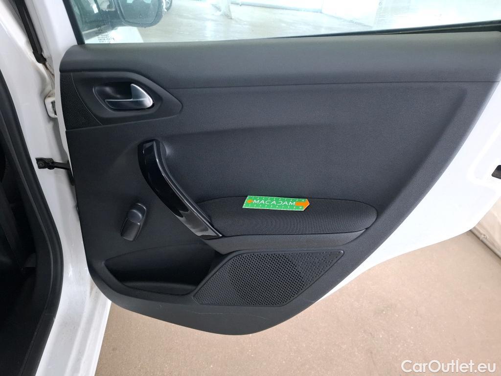 Peugeot  208  Affaire Premium 1.5 HDi 100CV BVM5 E6dT #15