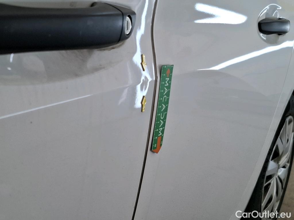 Peugeot  208  Premium 1.5 HDi 100CV BVM6 E6d #11