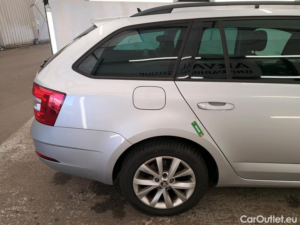 Skoda  Octavia  Break Business 2.0 TDI 150CV BVA7 E6dT #35
