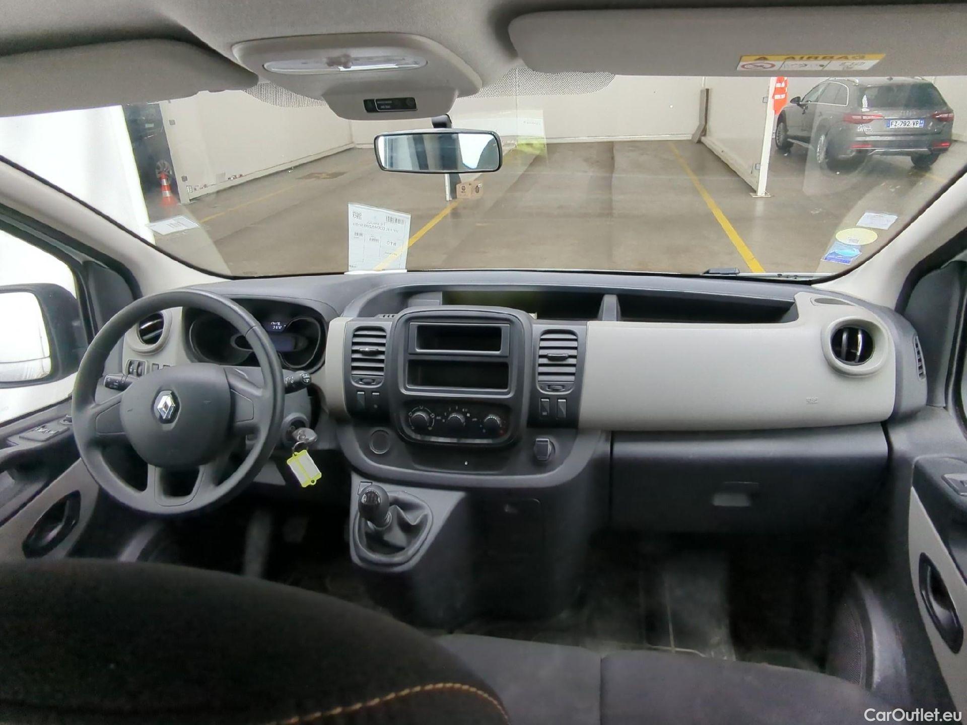 Renault  Trafic RENAULT  4p Combi Life L2 dCi 120 S&S - 18 - 8 places #5