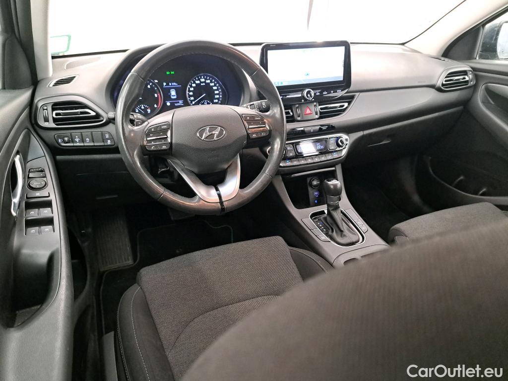 Hyundai  i30  Business 1.6 CRDi 115CV BVA7 E6d #5