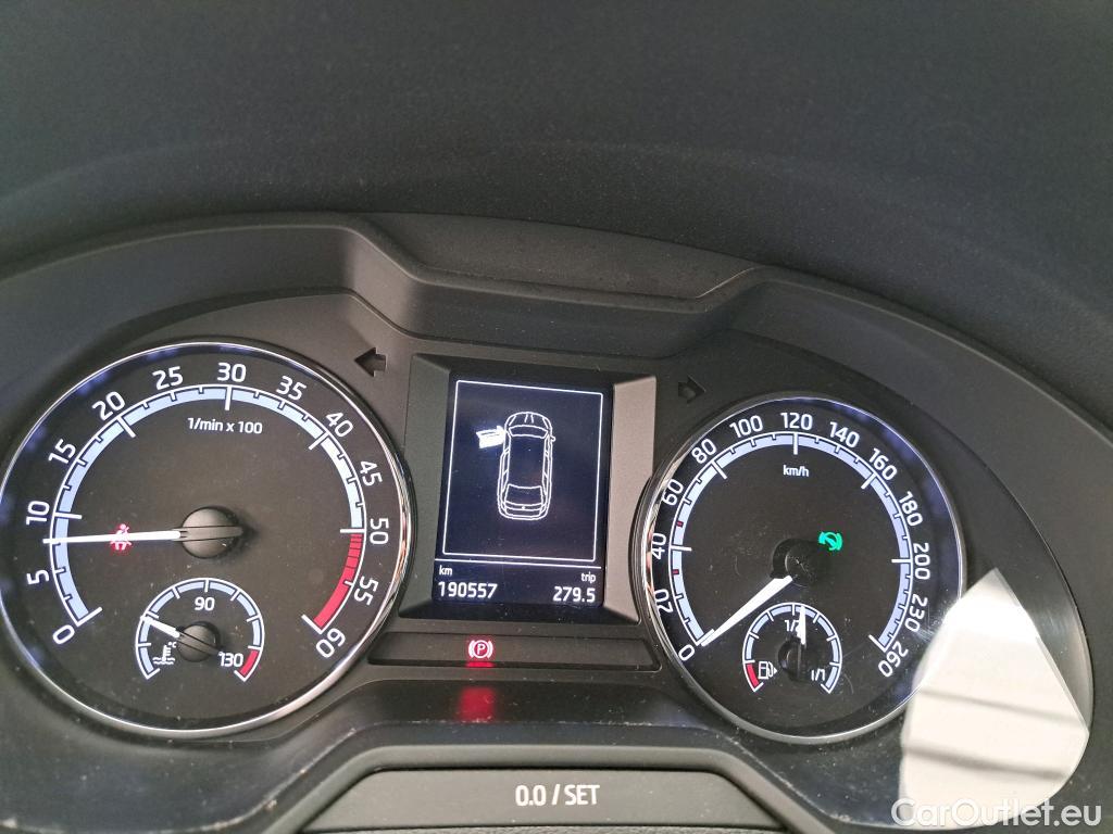Skoda  Octavia  Break Business 2.0 TDI 150CV BVA7 E6dT #6