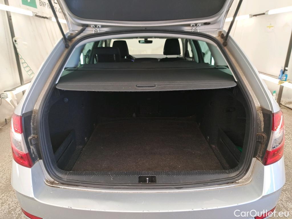 Skoda  Octavia  Break Business 2.0 TDI 150CV BVA7 E6dT #10