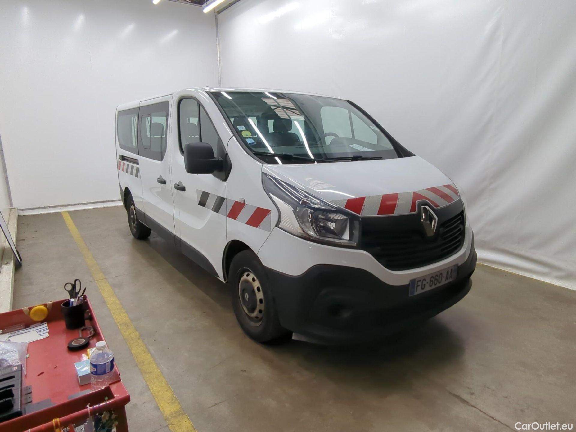 Renault  Trafic RENAULT  4p Combi Life L2 dCi 120 S&S - 18 - 8 places #4