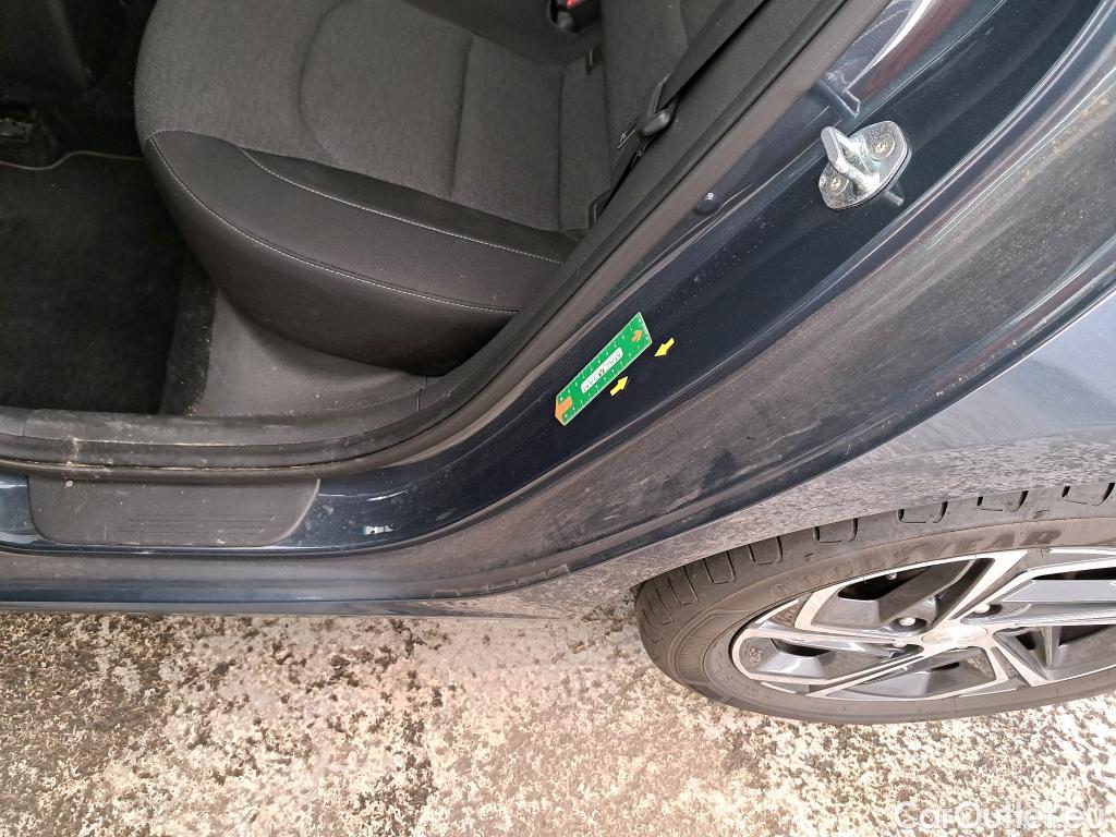 Hyundai  i30  Business 1.6 CRDi 115CV BVA7 E6d #23
