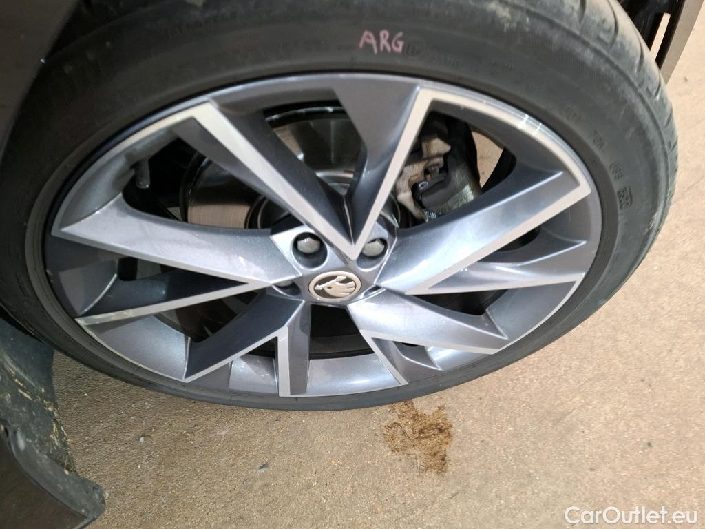 Skoda  Superb  Break SportLine 2.0 TDI 200CV BVA7 E6d #5