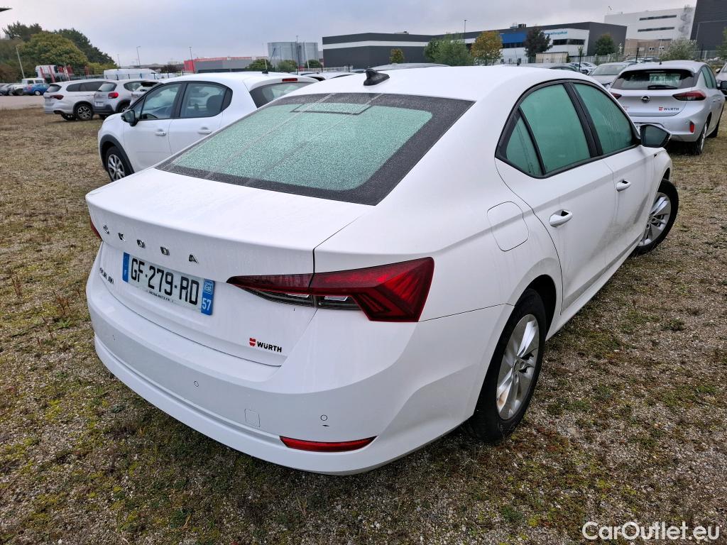 Skoda  Octavia  Berline Business 2.0 TDI 115CV BVM6 E6d #19