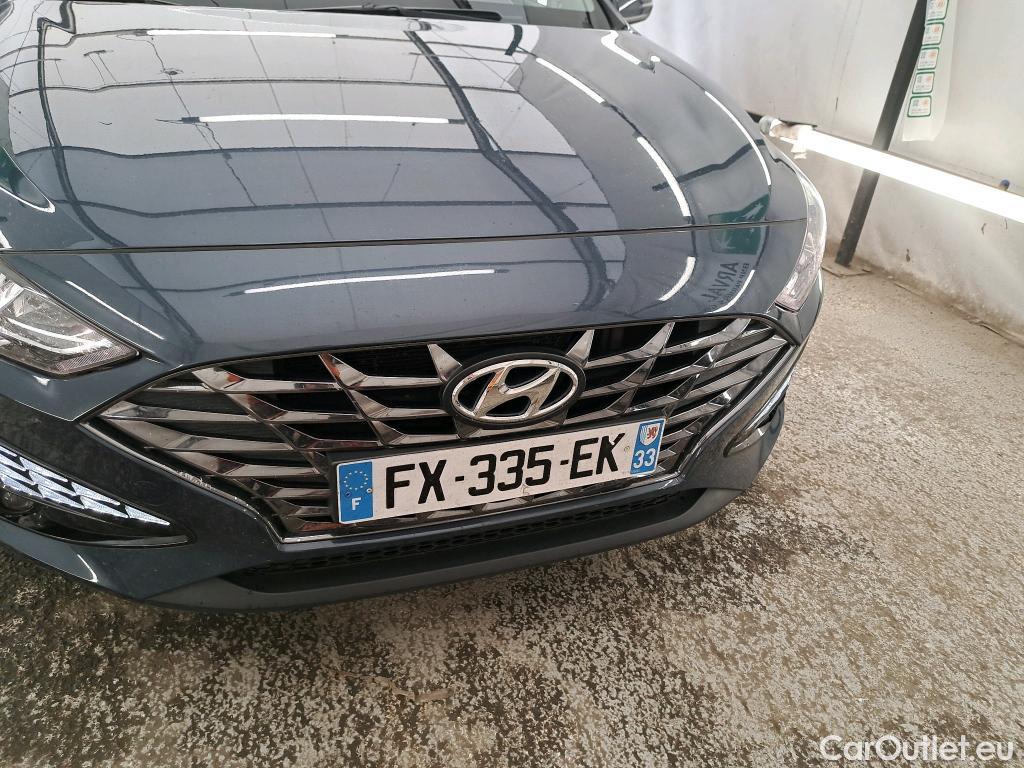 Hyundai  i30  Business 1.6 CRDi 115CV BVA7 E6d #1