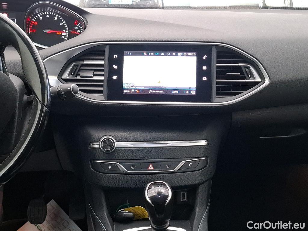 Peugeot  308  Allure Pack 1.2 PureTech 130CV BVM6 E6d #10