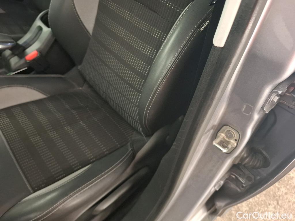  Peugeot  2008 PEUGEOT  5p Crossover BlueHDi 100 S&S ALLURE BUSINESS #14