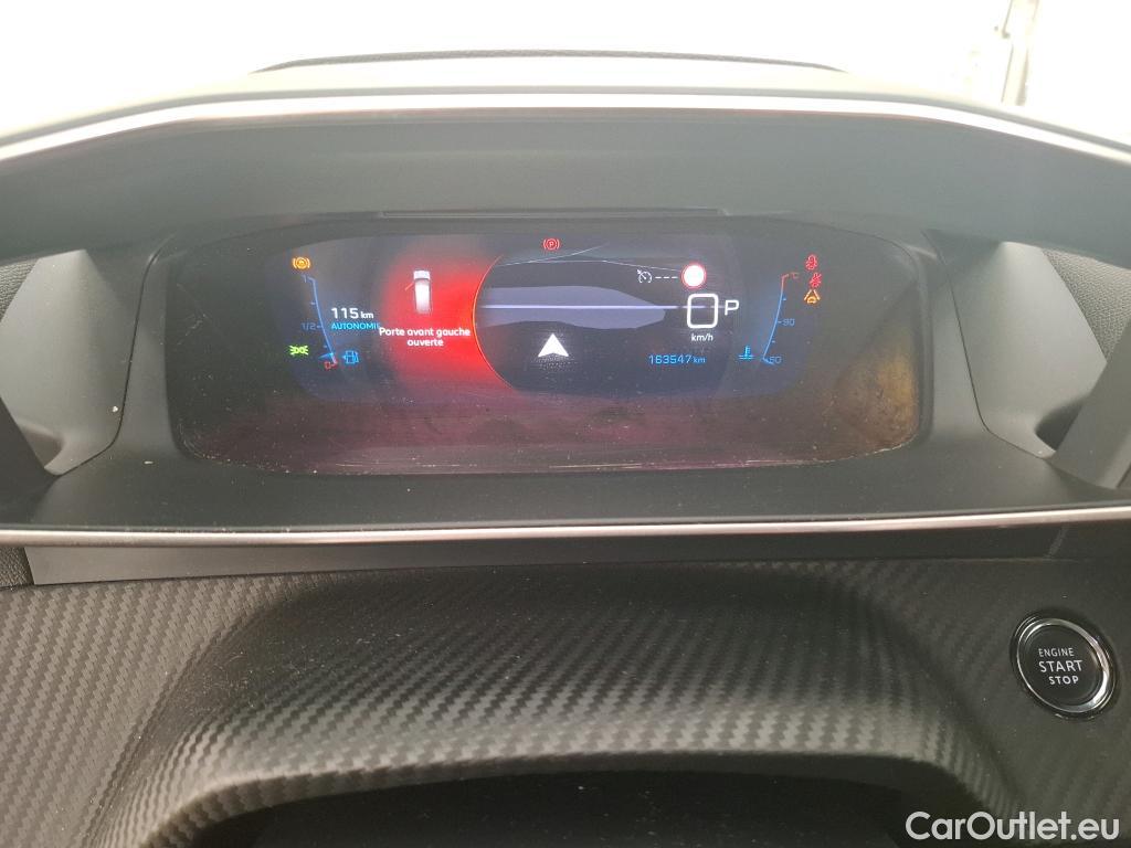 Peugeot  2008  Allure Business 1.5 HDi 130CV BVA8 E6d #6