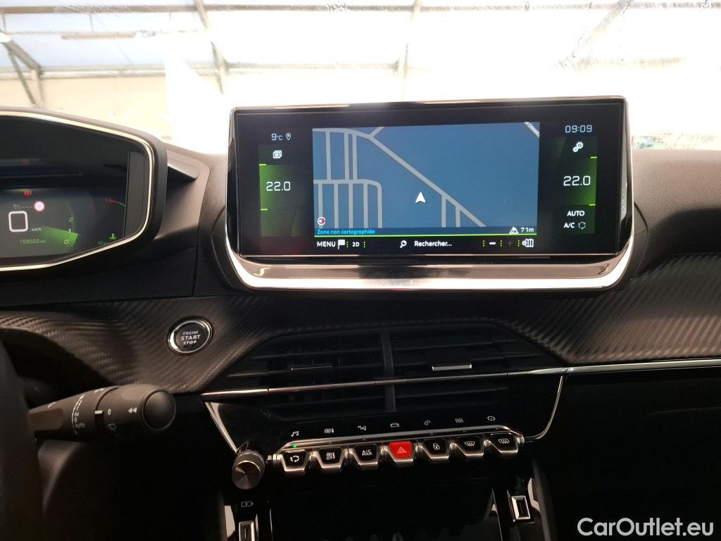 Peugeot  2008  Allure Business 1.2 PureTech 100CV BVM6 E6d #7