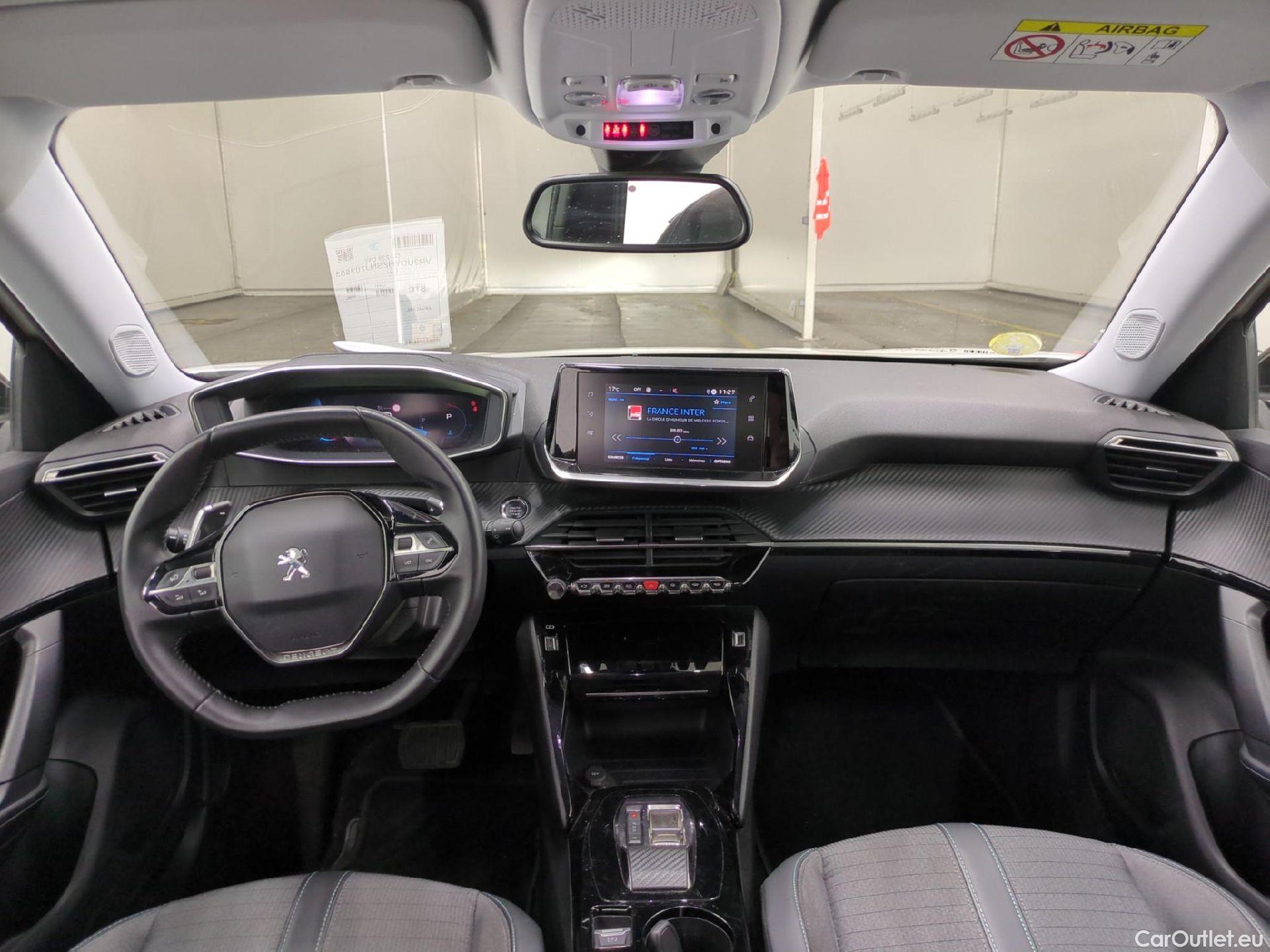 Peugeot  2008  Allure Pack 1.5 HDi 130CV BVA8 E6d #5