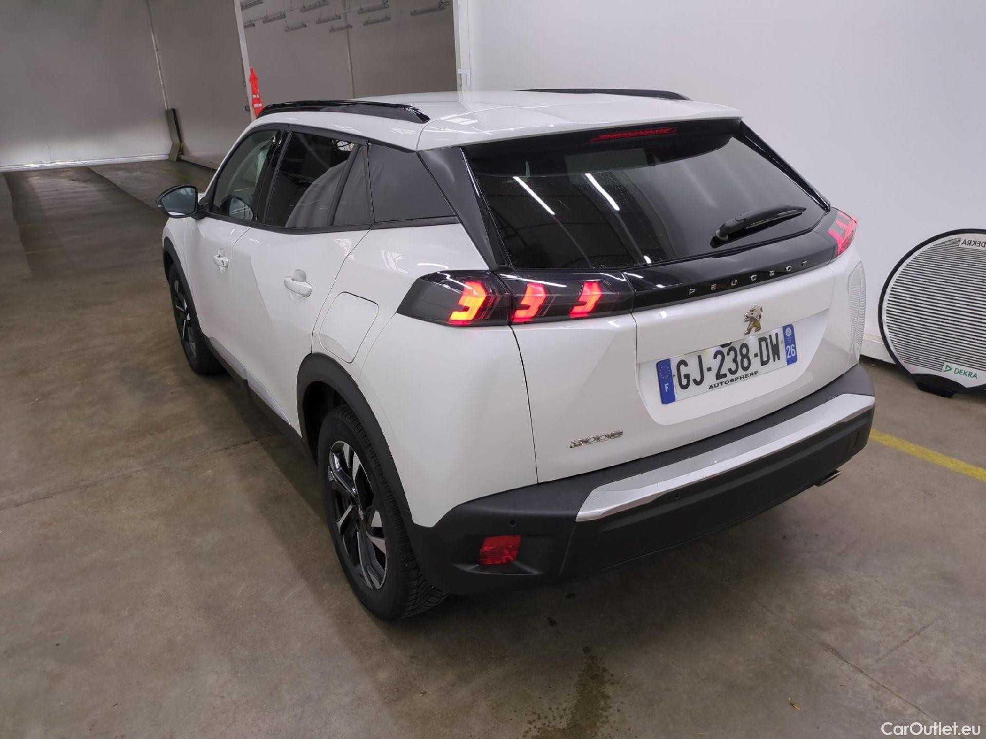 Peugeot  2008  Allure Pack 1.5 HDi 130CV BVA8 E6d #2
