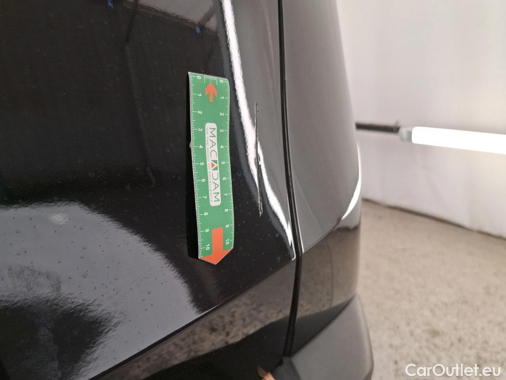 Peugeot  3008 PEUGEOT  / 2020 / 5P / SUV PureTech 130 S&S EAT8 Active BUS #14
