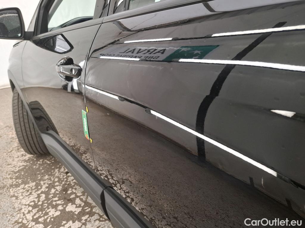 Peugeot  3008 PEUGEOT  / 2020 / 5P / SUV PureTech 130 S&S EAT8 Active BUS #11