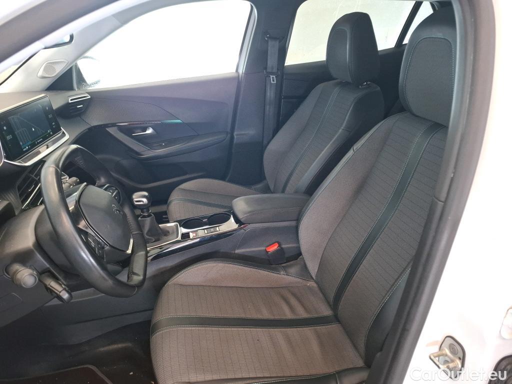 Peugeot  2008  Allure Business 1.2 PureTech 100CV BVM6 E6d #8