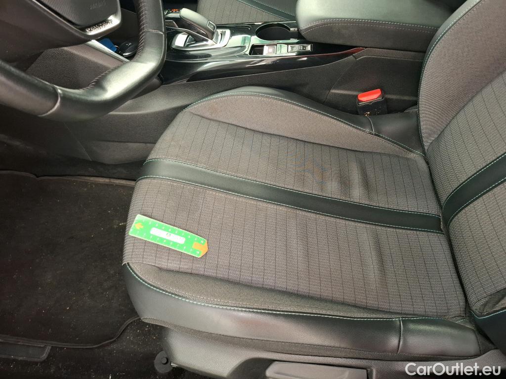 Peugeot  2008  Allure Business 1.5 HDi 130CV BVA8 E6d #12