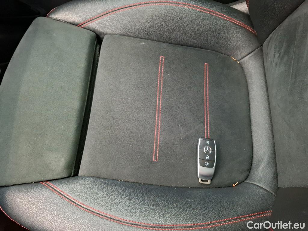 Mercedes  GLB MERCEDES-BENZ  / 2019 / 5P / SUV  200 d AMG Line #12