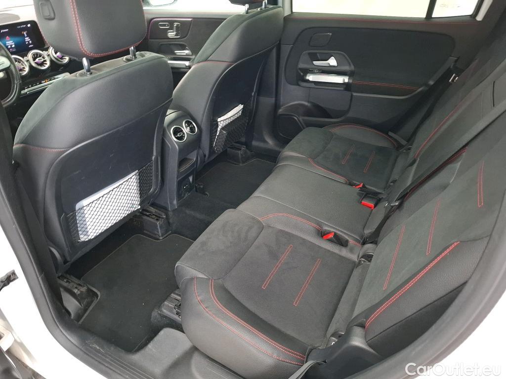 Mercedes  GLB MERCEDES-BENZ  / 2019 / 5P / SUV  200 d AMG Line #9