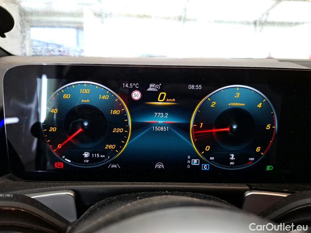Mercedes  GLB MERCEDES-BENZ  / 2019 / 5P / SUV  200 d AMG Line #6