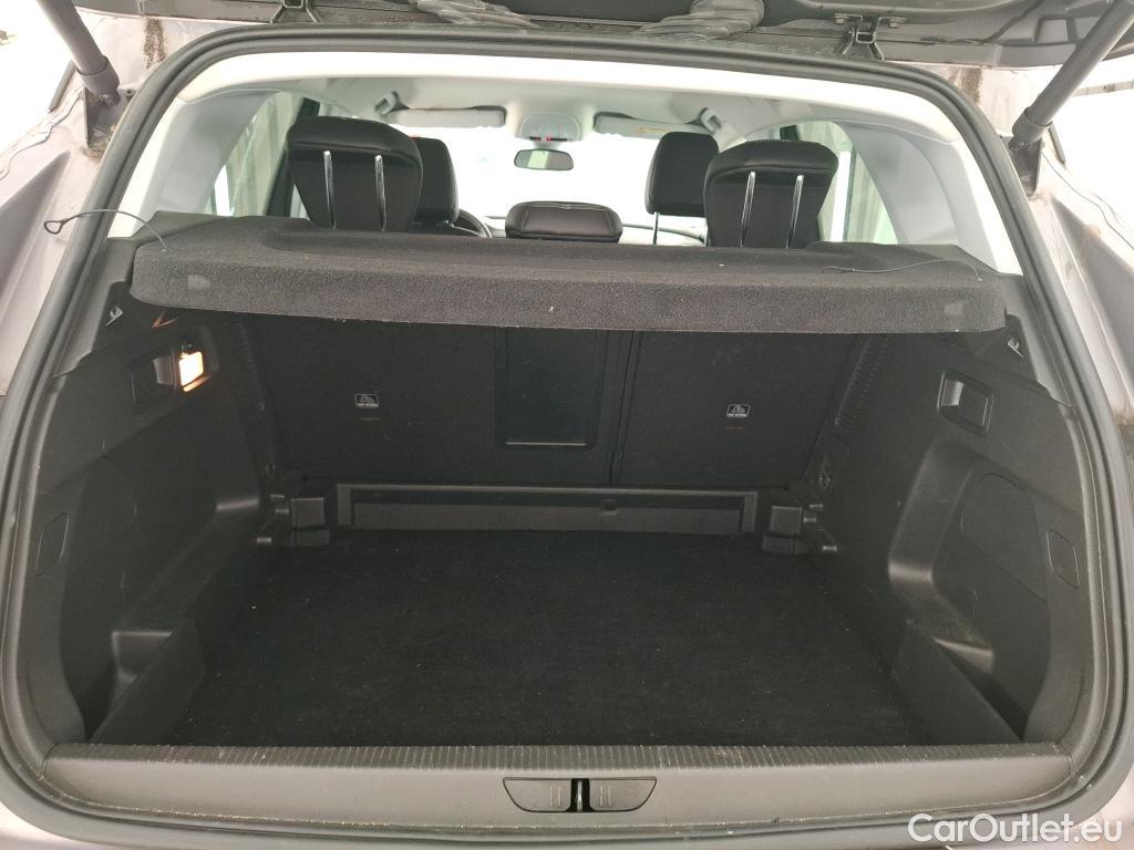 Opel   Grandland X OPEL / 2017 / 5P / SUV 1.5 DIESEL 130 ELITE #10