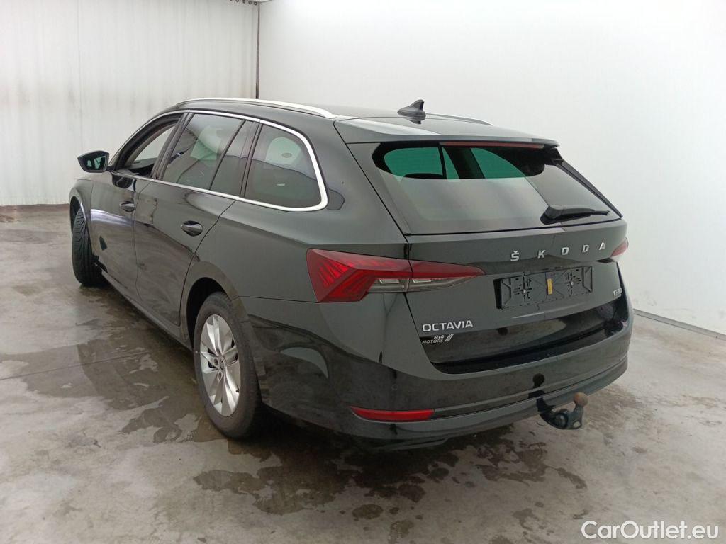 Skoda  Octavia Skoda  Combi 1.0 TSI eTec 81kW DSG7 Clever 5d #7