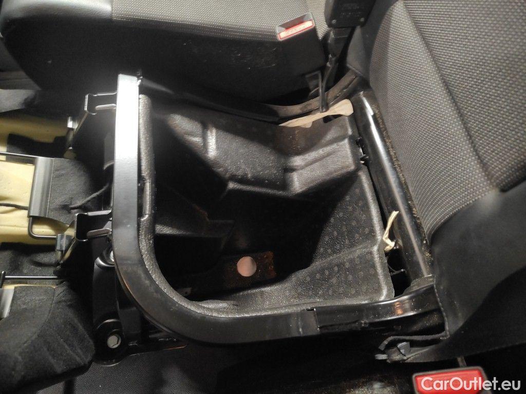 Opel  Vivaro Opel  2.0 Turbo 106kW L2H1 Auto 5d #53