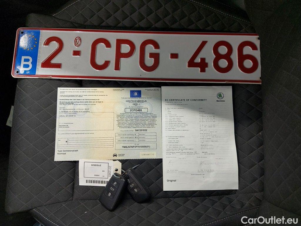Skoda  Superb Skoda  Combi 1.5 TSI ACT 110kW DSG7 Clever 5d #4